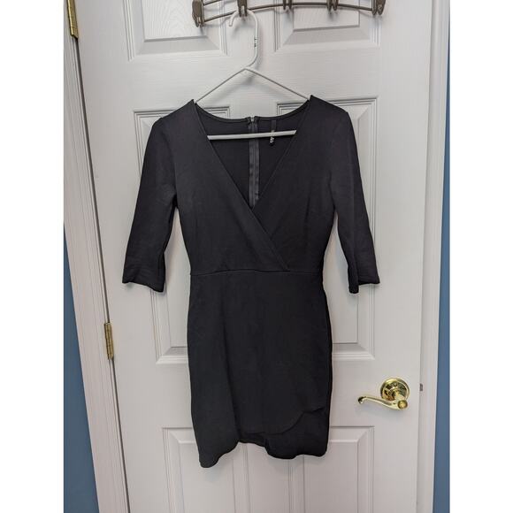 Lulus Dress Size S Mini Bodycon Black LBD Tight Sexy Going Out Club V Neck - Picture 1 of 9